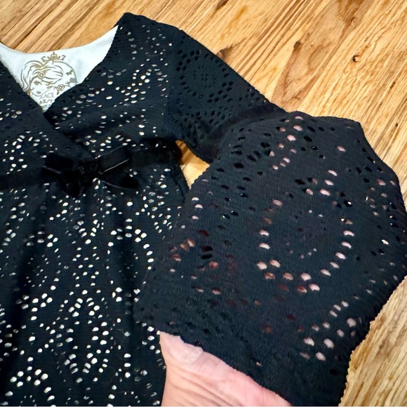 Black lace dress 6x/7 - Picture 4 of 7